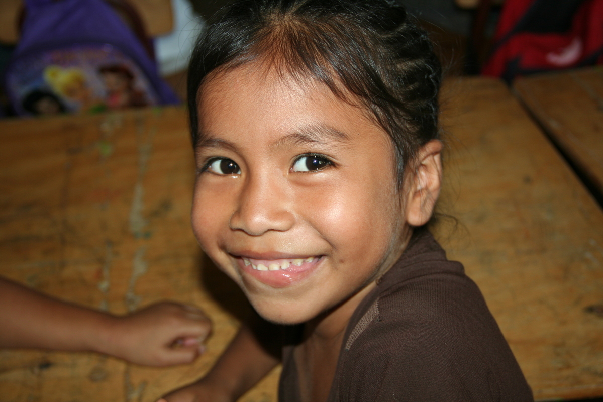 Donate to the Missionaries of the Sacred Heart and help to send children to school in Guatemala